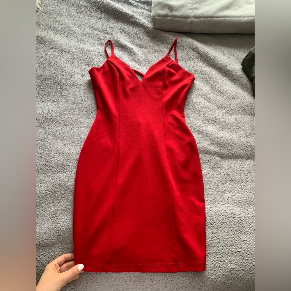Red bodycon dress with cross in back